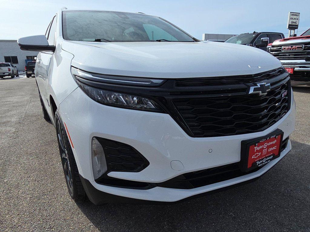 used 2024 Chevrolet Equinox car, priced at $24,956