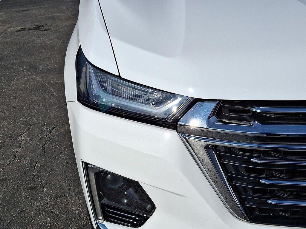 used 2023 Chevrolet Traverse car, priced at $30,444