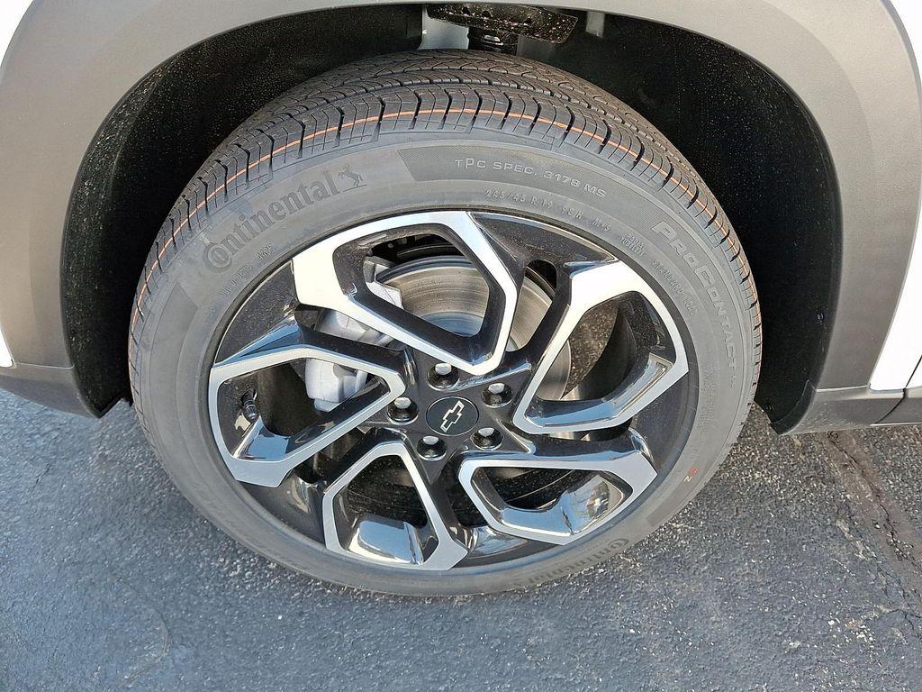 new 2026 Chevrolet Trax car, priced at $27,235