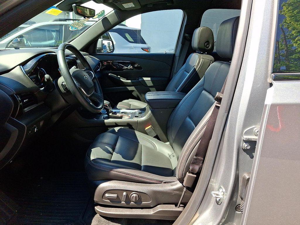 used 2023 Chevrolet Traverse car, priced at $37,485