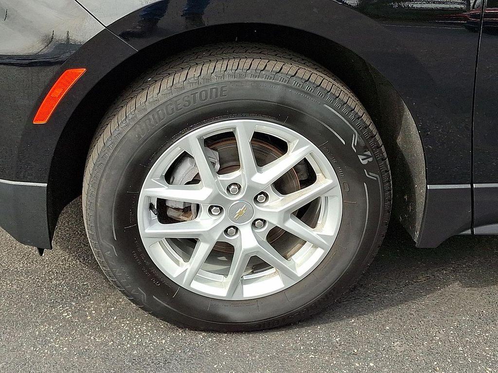 used 2024 Chevrolet Equinox car, priced at $22,995