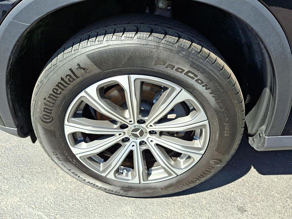 used 2024 Mercedes-Benz GLC 300 car, priced at $37,995
