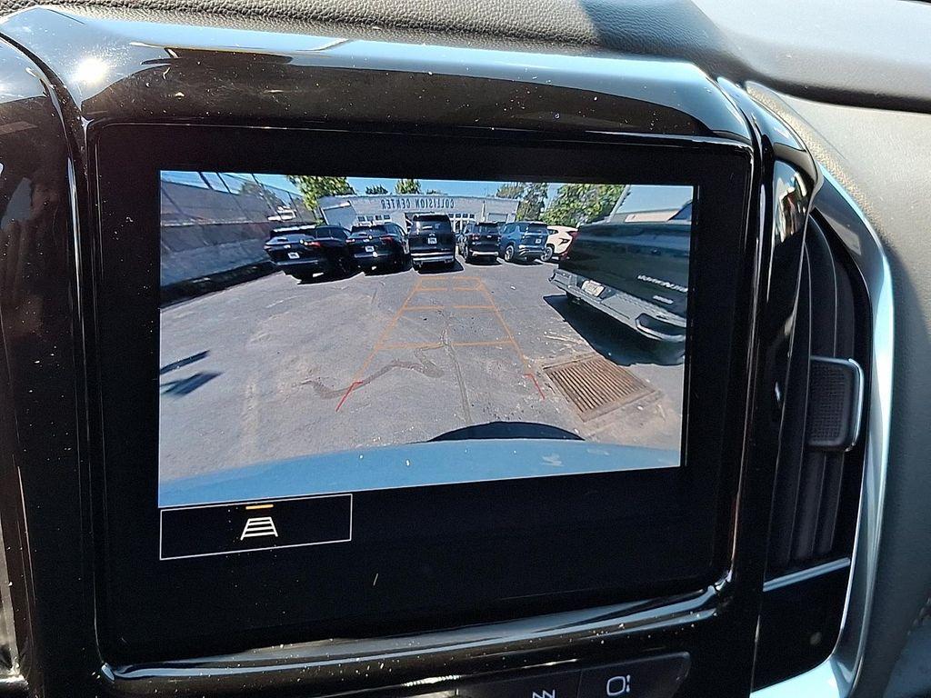 used 2023 Chevrolet Traverse car, priced at $32,678