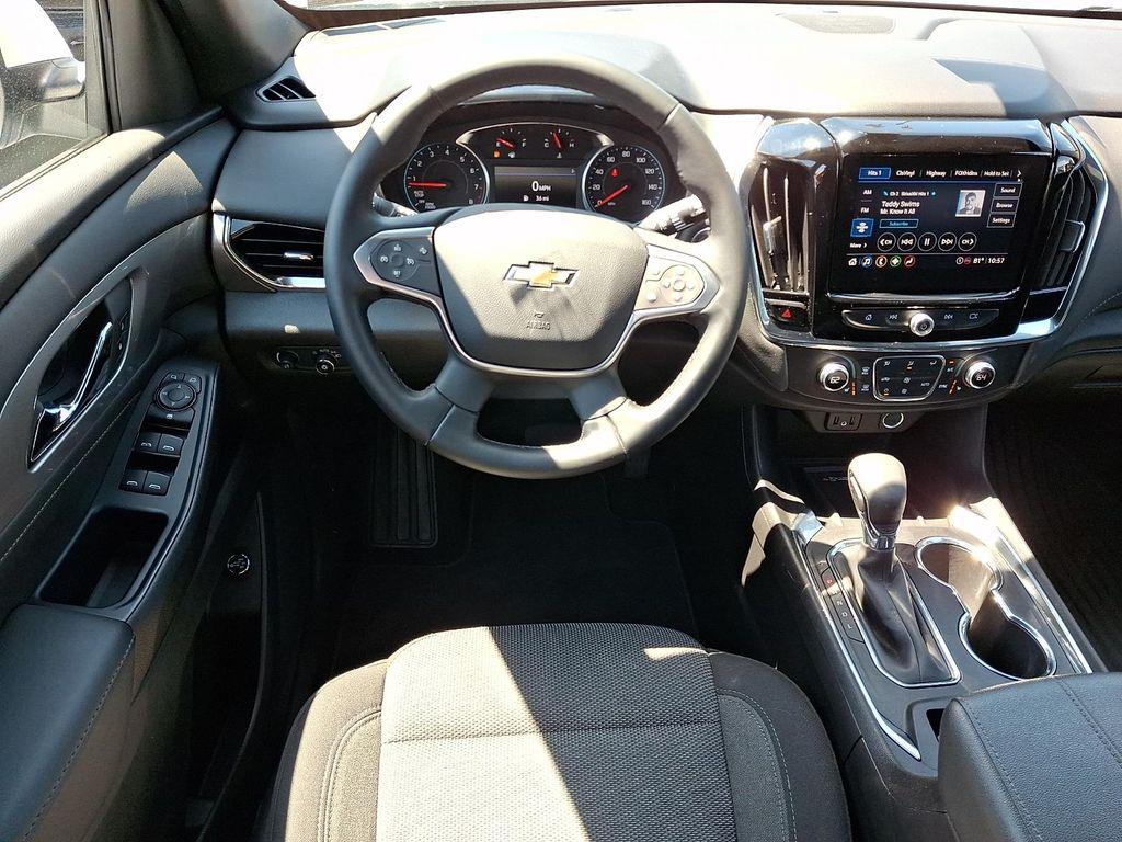 used 2023 Chevrolet Traverse car, priced at $32,678