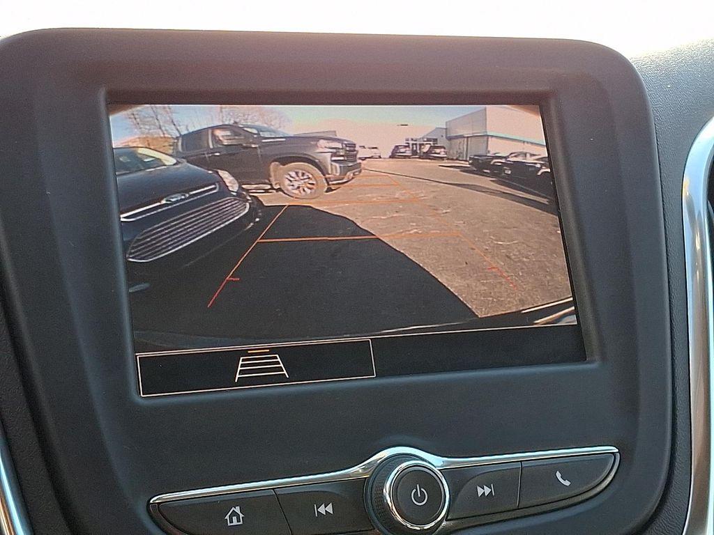 used 2024 Chevrolet Equinox car, priced at $21,444