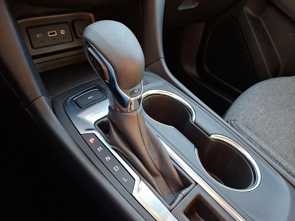 used 2024 Chevrolet Equinox car, priced at $21,444