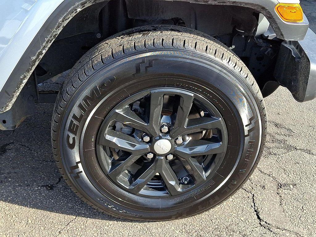 used 2023 Jeep Gladiator car, priced at $29,222