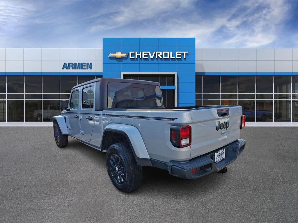 used 2023 Jeep Gladiator car, priced at $29,222