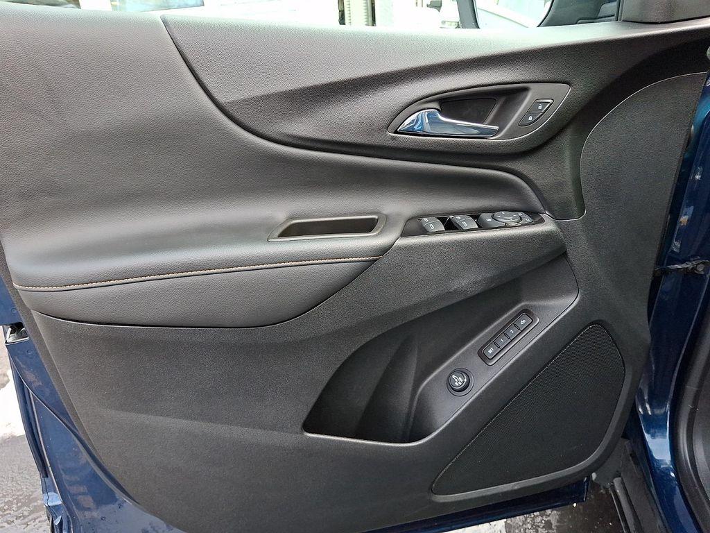 used 2022 Chevrolet Equinox car, priced at $22,988