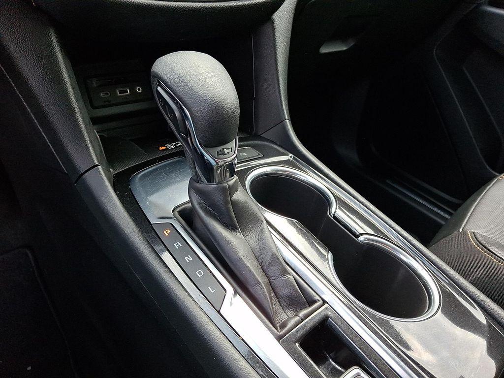 used 2022 Chevrolet Equinox car, priced at $22,988