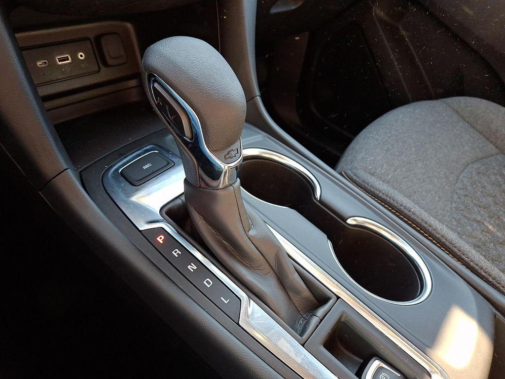 used 2024 Chevrolet Equinox car, priced at $21,967