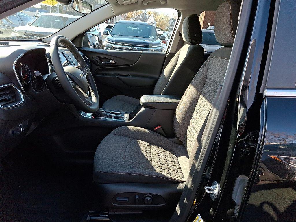 used 2024 Chevrolet Equinox car, priced at $21,967