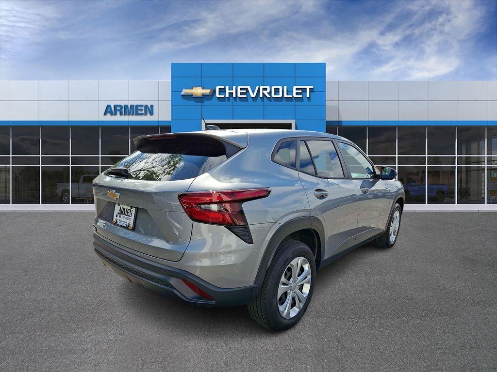 used 2024 Chevrolet Trax car, priced at $20,656