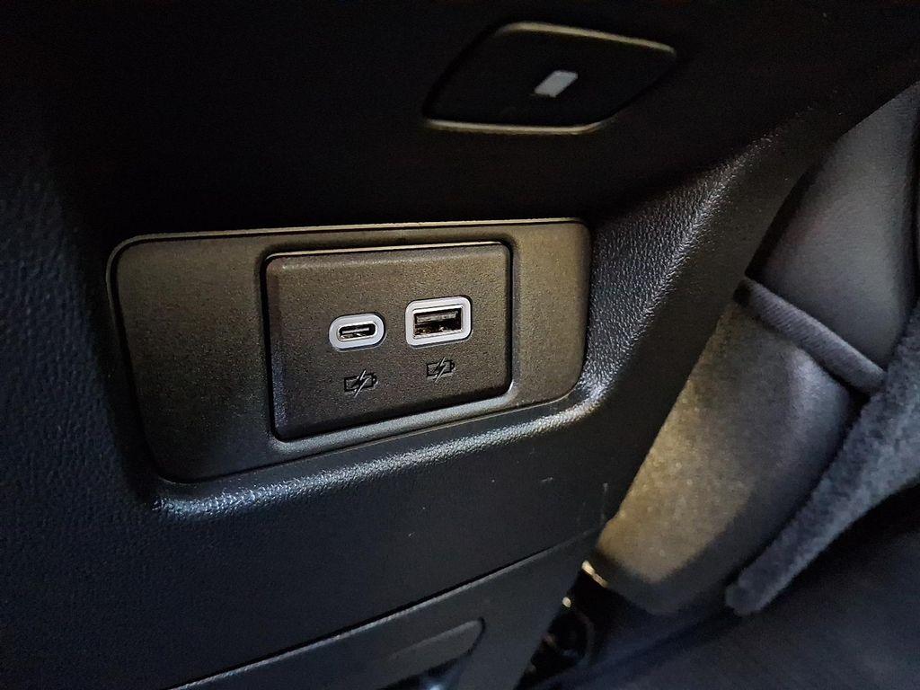 used 2025 Cadillac XT6 car, priced at $41,999