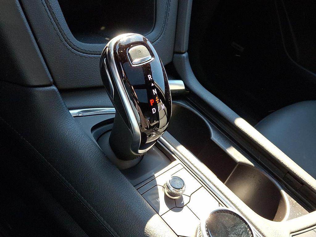 used 2025 Cadillac XT6 car, priced at $41,999