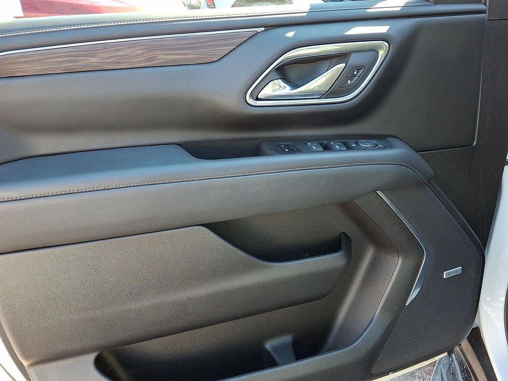 used 2023 Chevrolet Suburban car, priced at $51,995