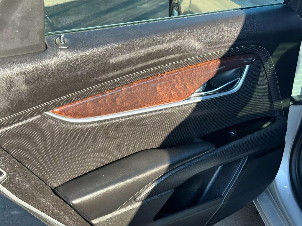 2017 Radiant Silver Metallic Cadillac XTS
