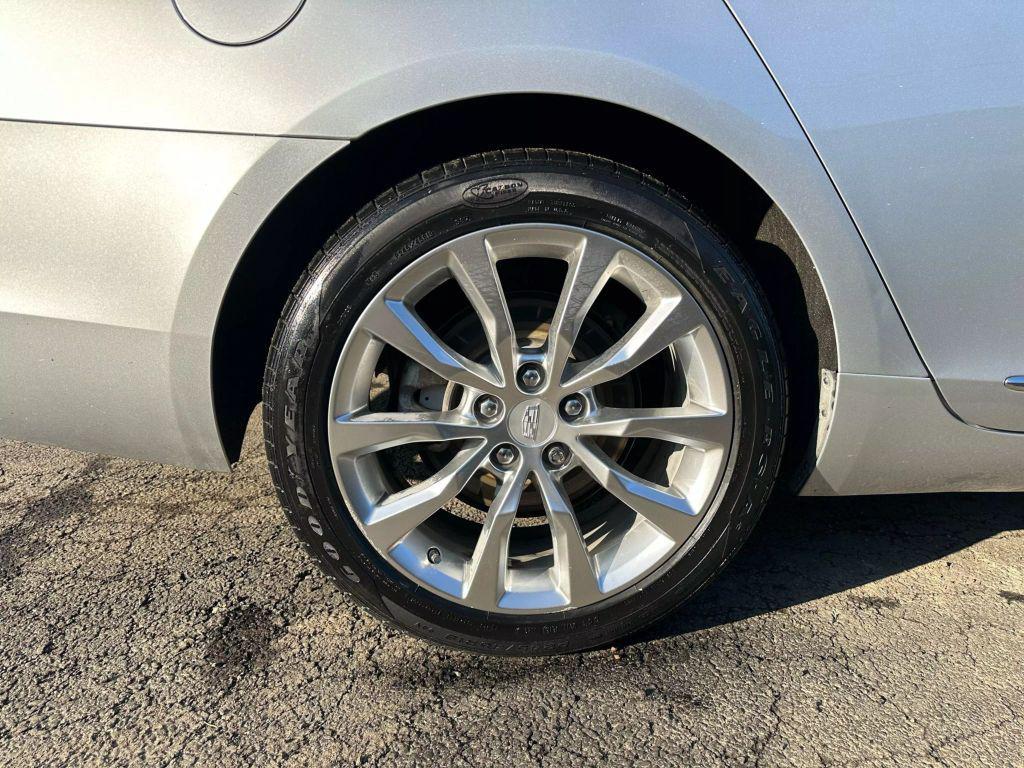 2017 Radiant Silver Metallic Cadillac XTS