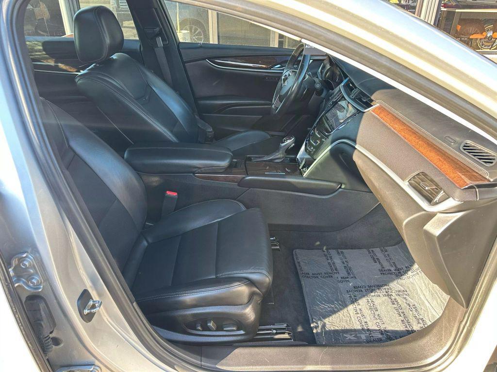 2017 Radiant Silver Metallic Cadillac XTS