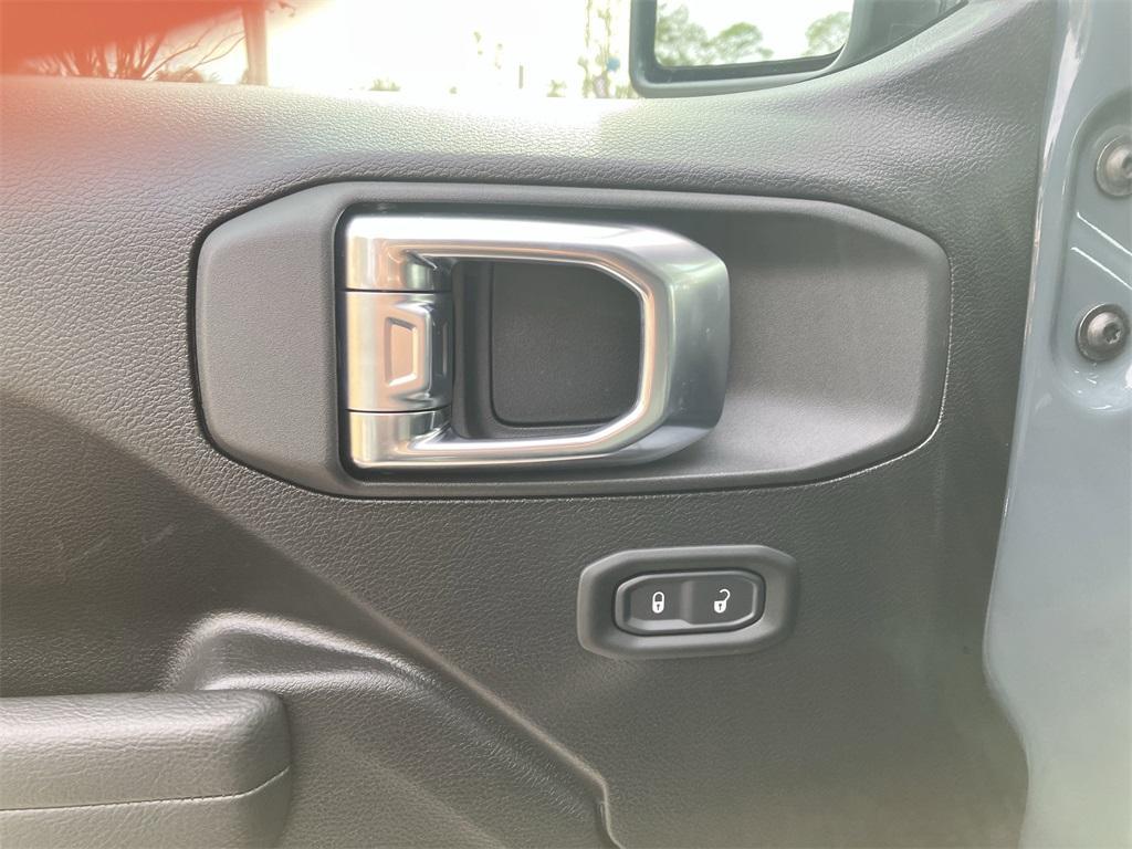 new 2026 Jeep Wrangler car, priced at $40,179