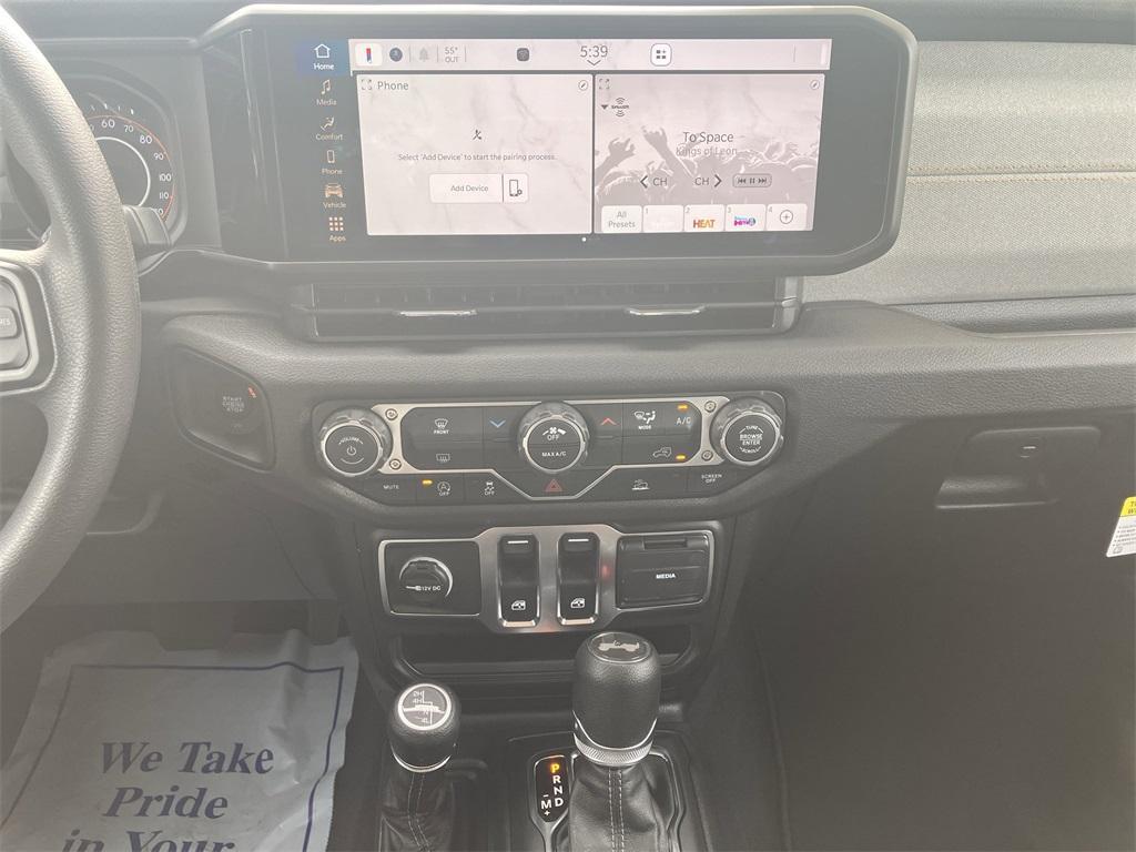 new 2026 Jeep Wrangler car, priced at $40,179