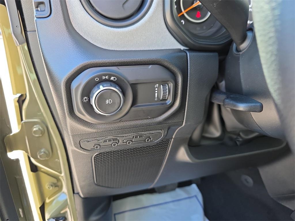 new 2026 Jeep Wrangler car, priced at $39,992