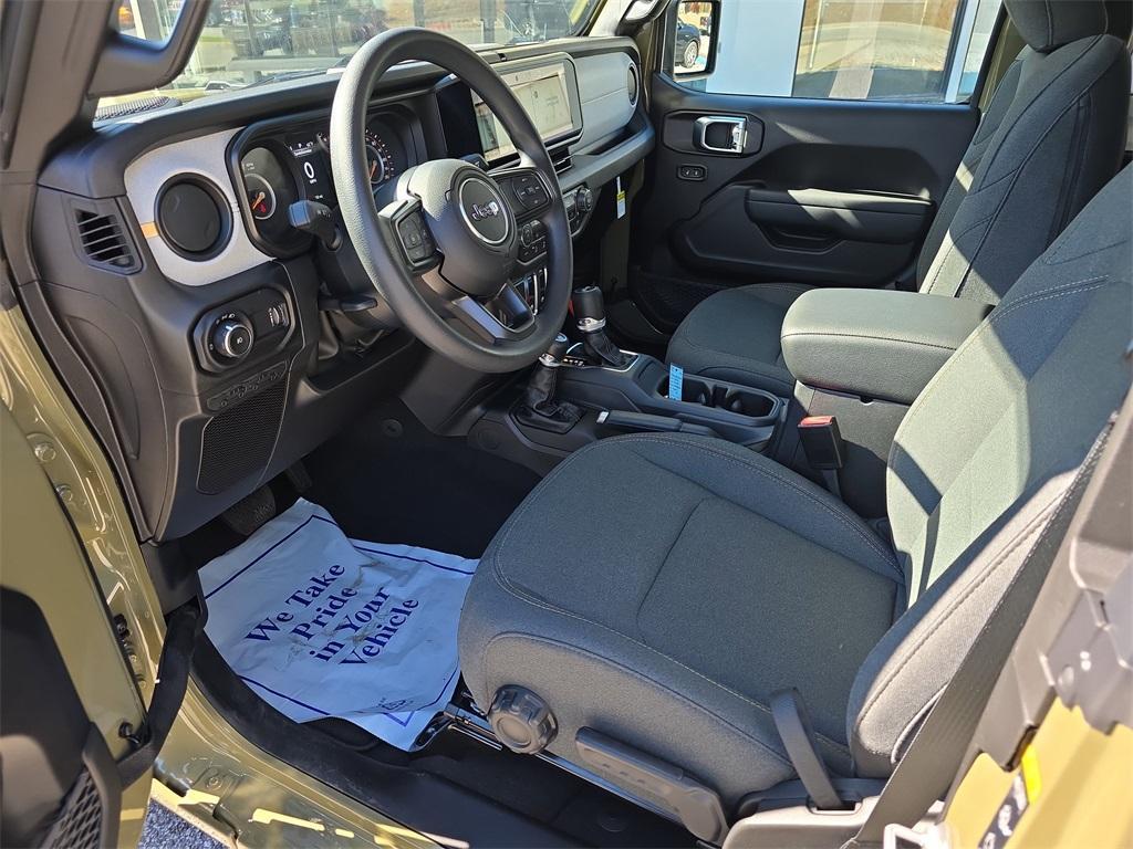 new 2026 Jeep Wrangler car, priced at $39,992