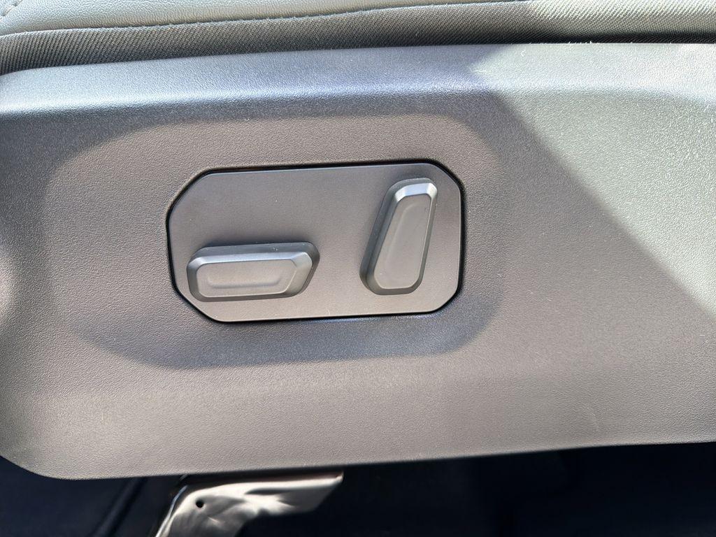 new 2026 Jeep Gladiator car, priced at $63,256