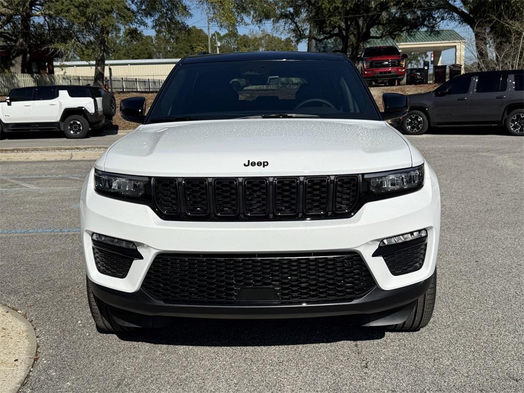 new 2025 Jeep Grand Cherokee car, priced at $45,422