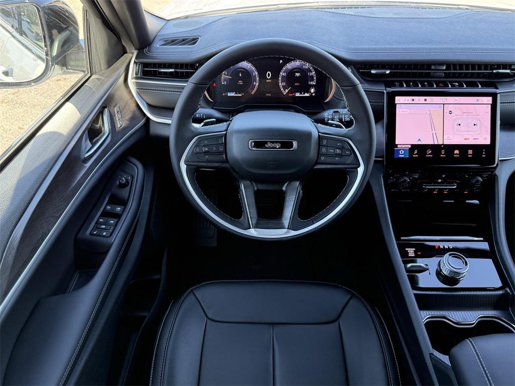 new 2025 Jeep Grand Cherokee car, priced at $45,422
