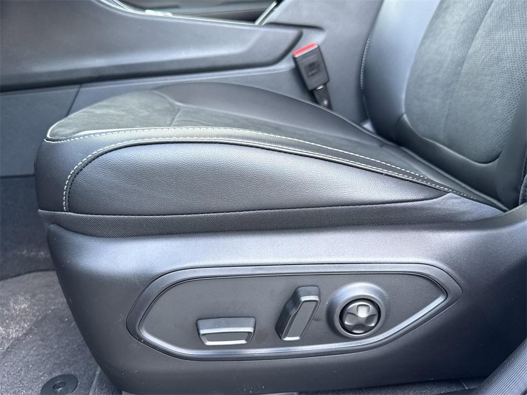 new 2025 Jeep Grand Cherokee car, priced at $36,075