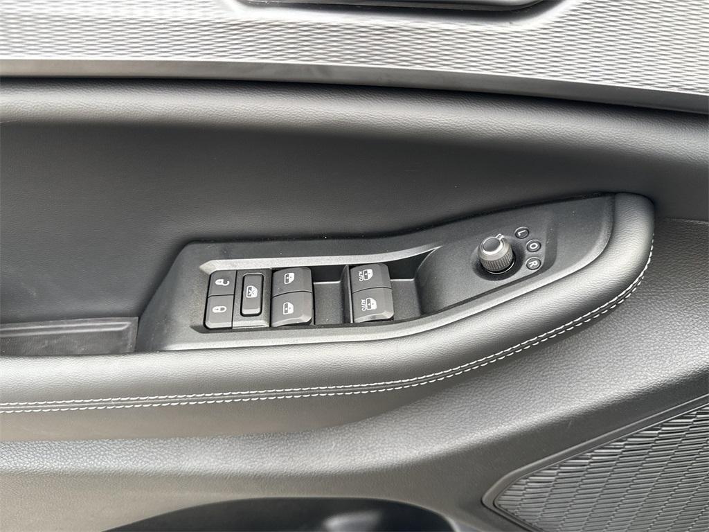 new 2025 Jeep Grand Cherokee car, priced at $36,625