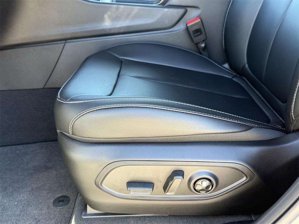 new 2025 Jeep Grand Cherokee car, priced at $47,481