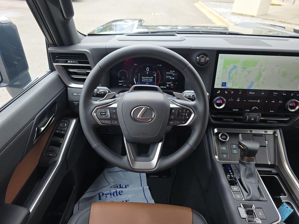 used 2025 Lexus GX 550 car, priced at $89,879