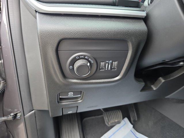 new 2025 Jeep Grand Cherokee car, priced at $32,620