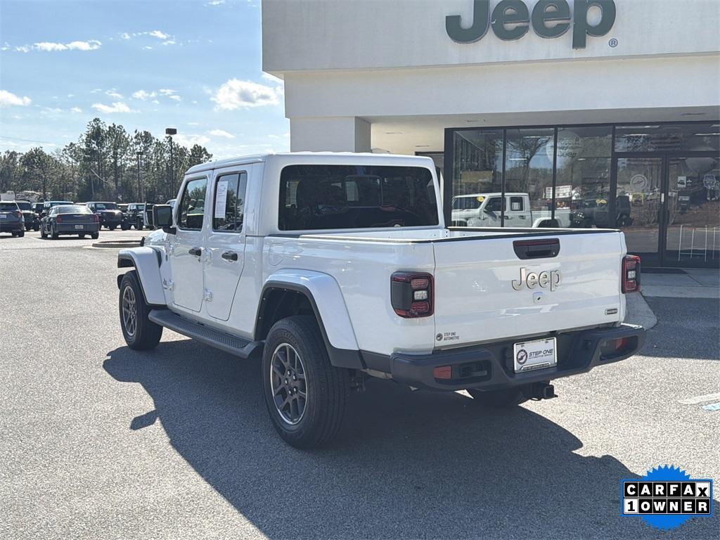 used 2022 Jeep Gladiator car, priced at $29,431
