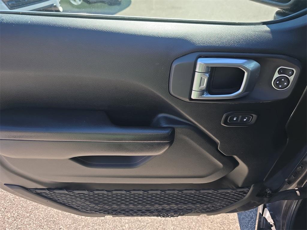 used 2020 Jeep Wrangler Unlimited car, priced at $25,524