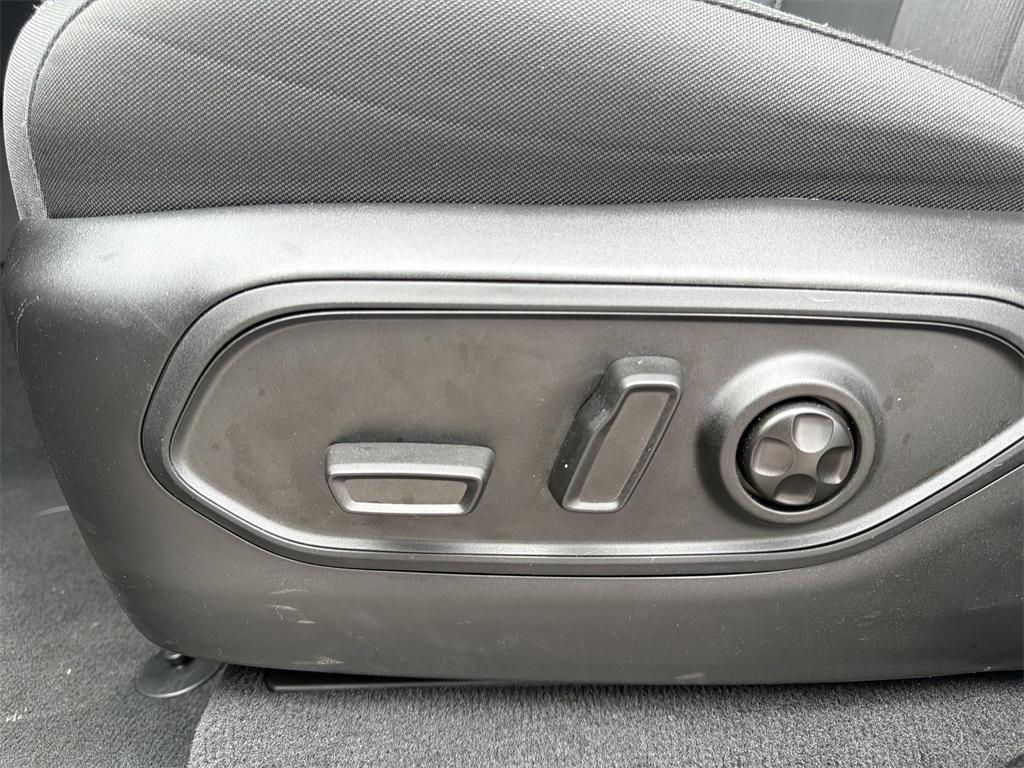 new 2025 Jeep Grand Cherokee car, priced at $29,973