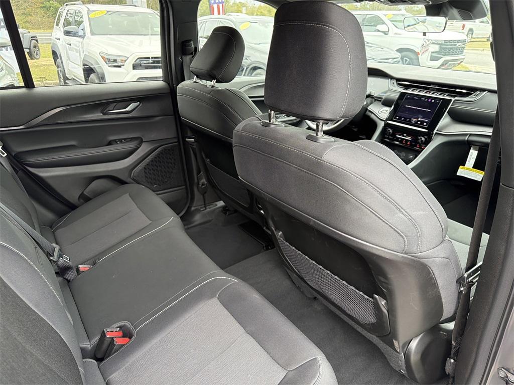 new 2025 Jeep Grand Cherokee car, priced at $29,973