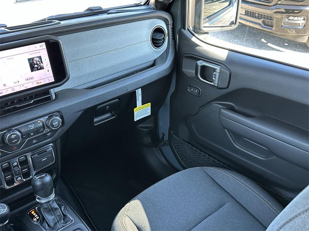 new 2026 Jeep Wrangler car, priced at $47,748