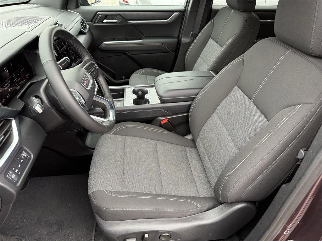 used 2025 GMC Acadia car, priced at $37,837