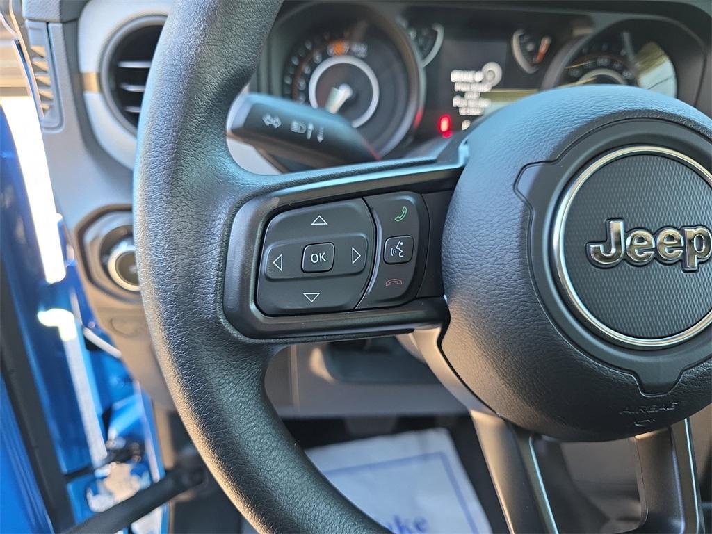 new 2026 Jeep Wrangler car, priced at $39,421