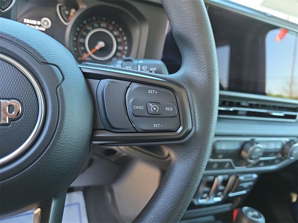 new 2026 Jeep Wrangler car, priced at $39,421