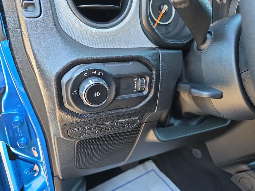 new 2026 Jeep Wrangler car, priced at $39,421