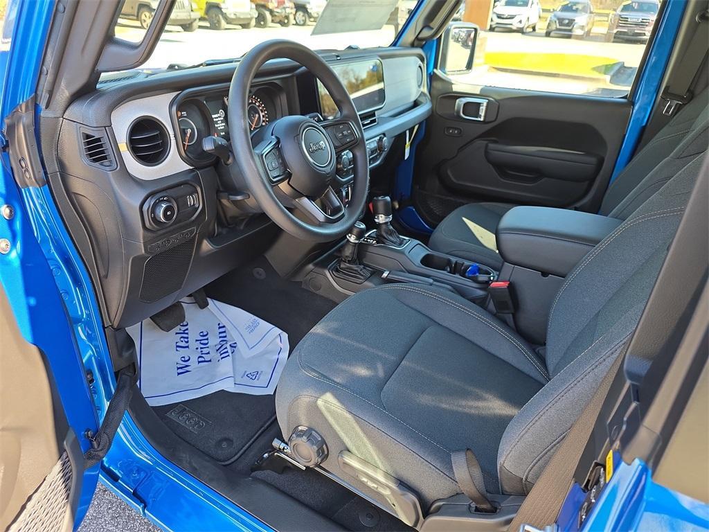 new 2026 Jeep Wrangler car, priced at $39,421