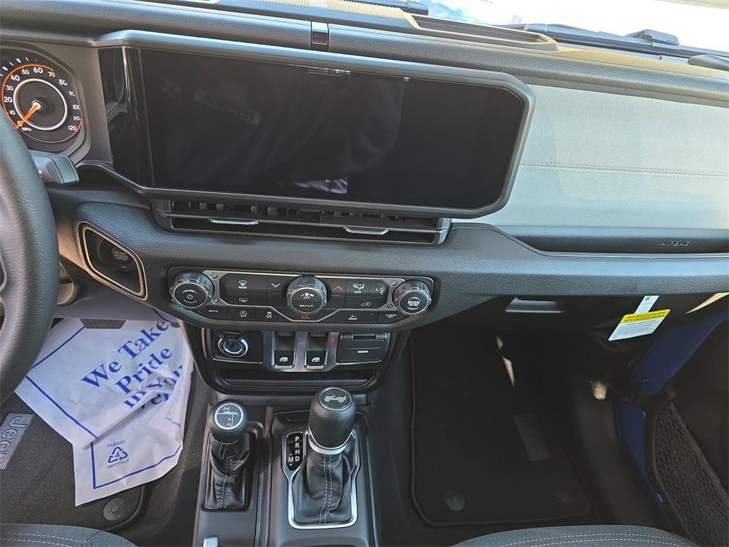 new 2026 Jeep Wrangler car, priced at $39,421