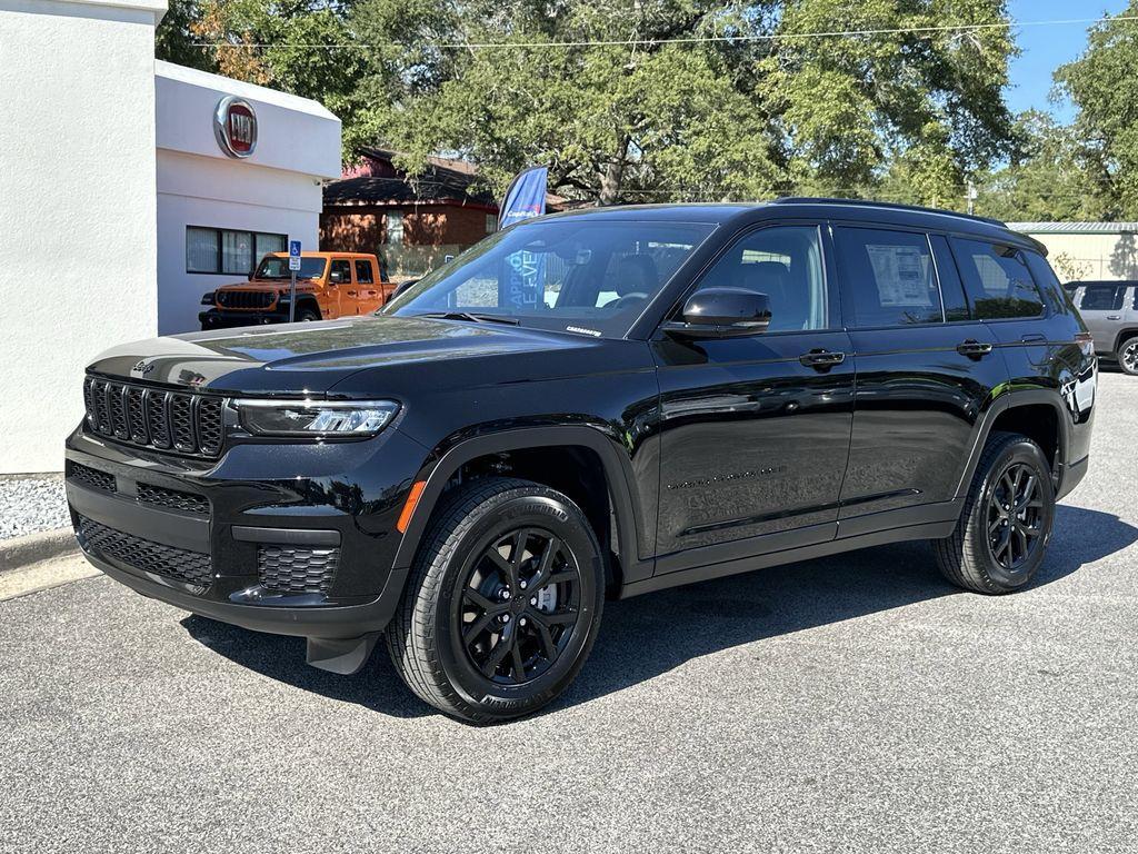 new 2025 Jeep Grand Cherokee L car, priced at $40,075