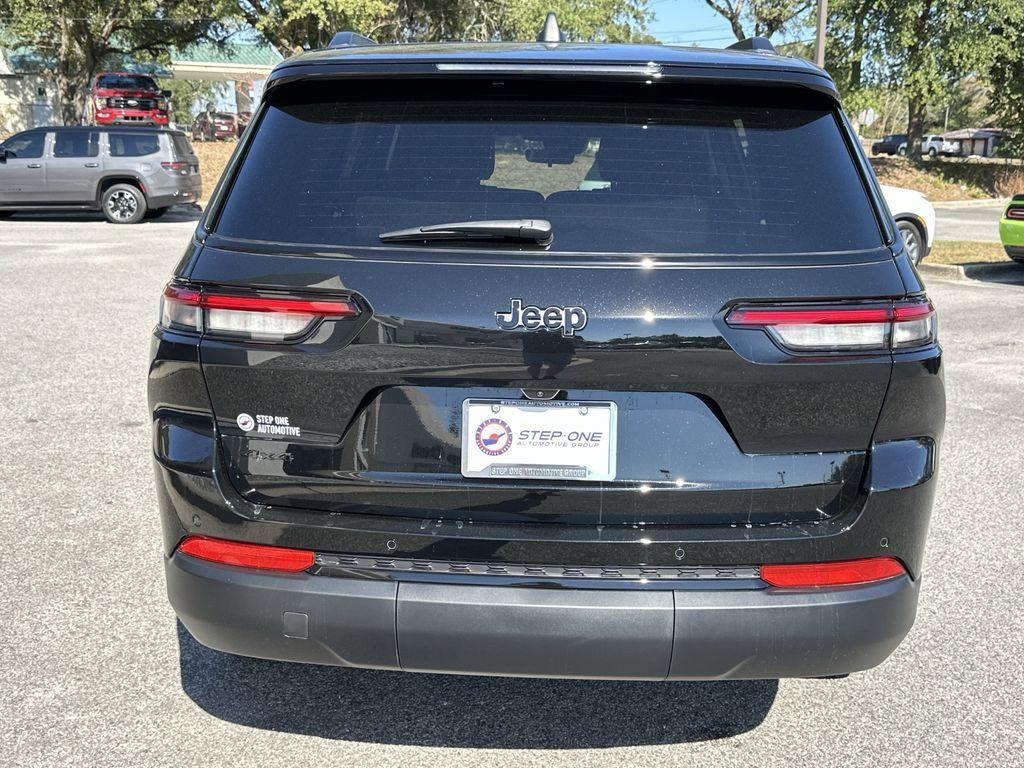 new 2025 Jeep Grand Cherokee L car, priced at $40,075
