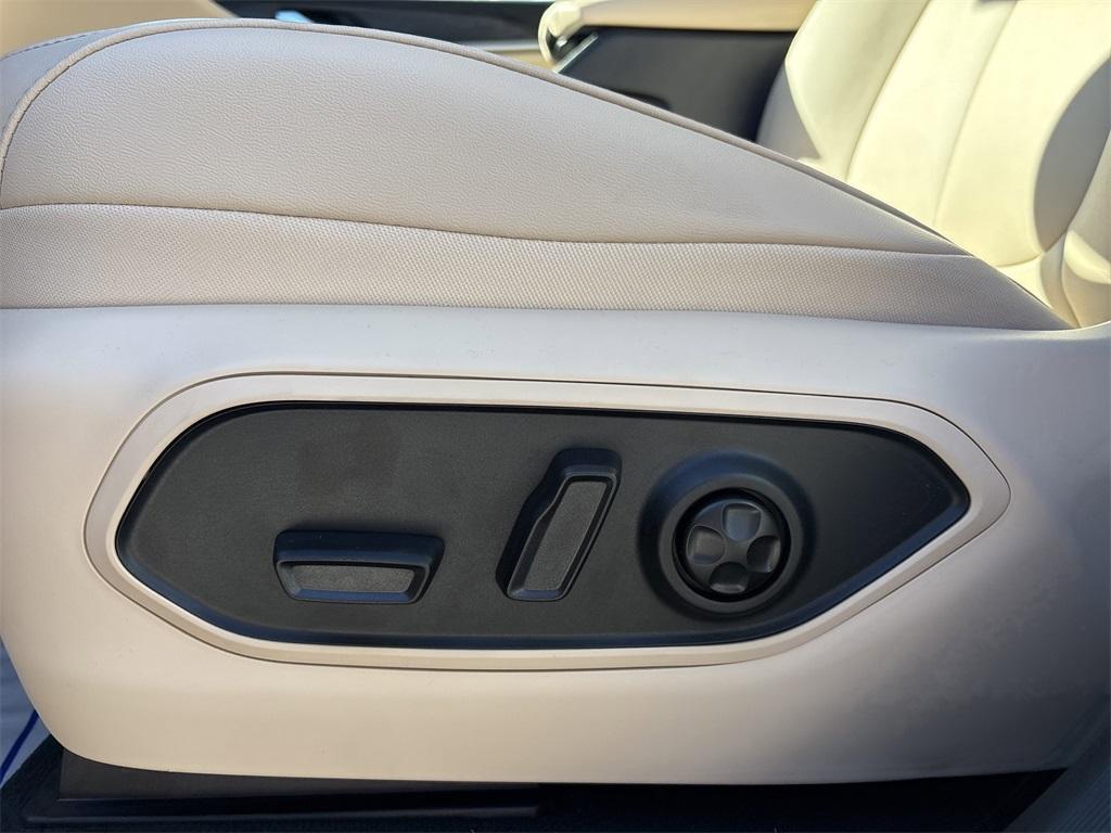 new 2025 Jeep Grand Cherokee car, priced at $43,169