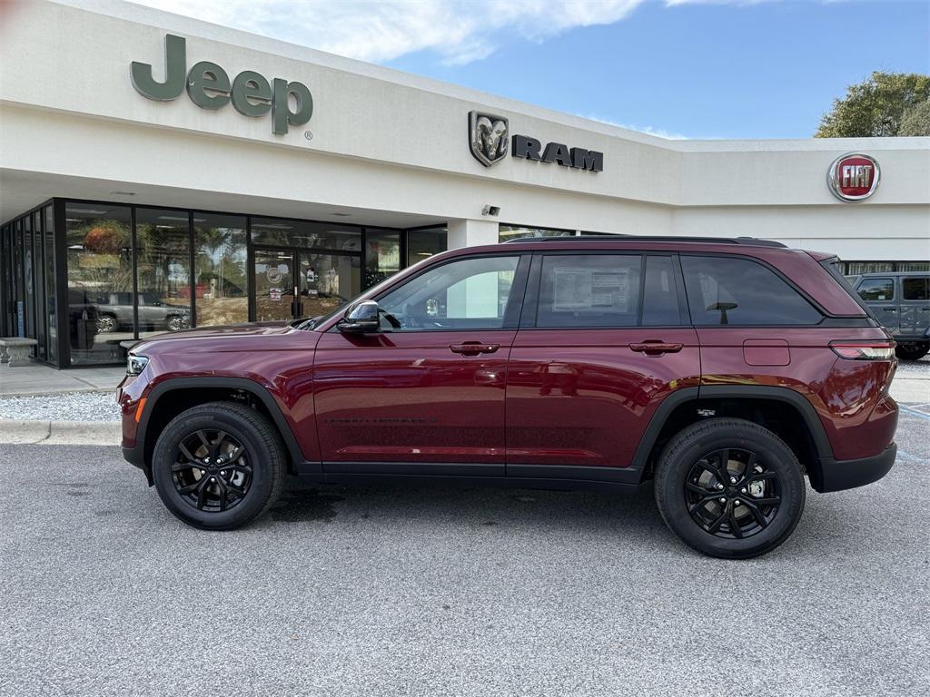 new 2025 Jeep Grand Cherokee car, priced at $36,625